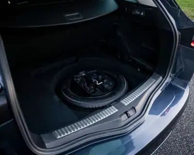 Sell Renault Mégane Sport Tourer 2018 - 15990 EUR, 126740 km - AUTO.MOTO.pt