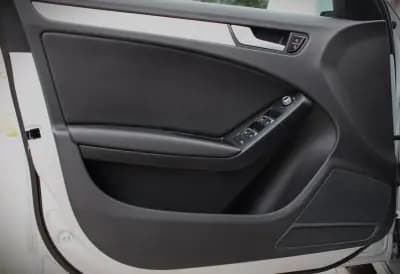 Sell Audi A4 Allroad 2014 - 17990 EUR, 222150 km - AUTO.MOTO.pt