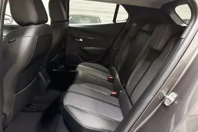 Sell Peugeot 2008 2021 - 18450 EUR, 43013 km - AUTO.MOTO.pt