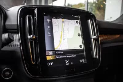 Vendo Volvo XC 40 2020 - 28980 EUR, 88796 km - AUTO.MOTO.pt