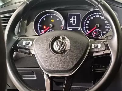 Vendo Volkswagen Golf 2017 - 17390 EUR, 126004 km - AUTO.MOTO.pt