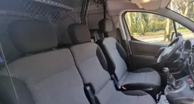 Vendo Peugeot Partner 2018 - 9450 EUR, 204000 km - AUTO.MOTO.pt