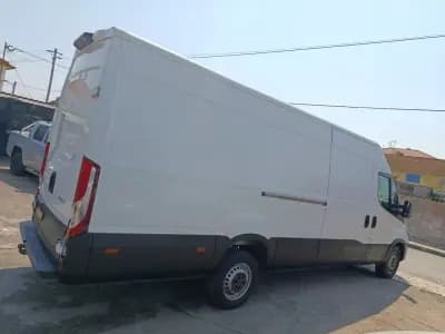 Vendo Iveco 35S14 Extra longa 2021 - 27000 EUR, 165000 km - AUTO.MOTO.pt