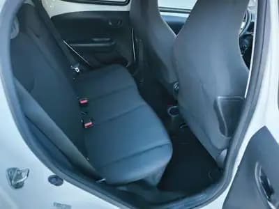 Vendo Peugeot 108 2018 - 9999 EUR, 180453 km - AUTO.MOTO.pt