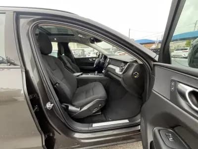 Vendo Volvo XC 60 2020 - 32750 EUR, 141000 km - AUTO.MOTO.pt