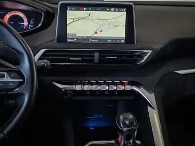 Vendo Peugeot 3008 2016 - 17450 EUR, 116000 km - AUTO.MOTO.pt