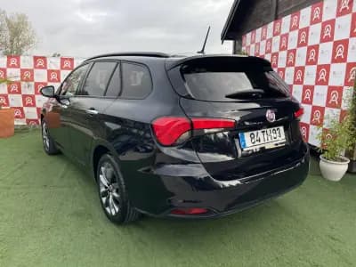 Vendo Fiat Tipo Station Wagon 2017 - 10990 EUR, 176247 km - AUTO.MOTO.pt