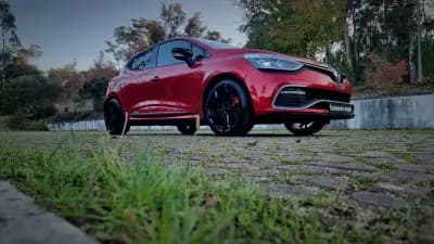 Sell Renault Clio 2014 - 17700 EUR, 146000 km - AUTO.MOTO.pt