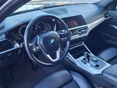 Vendo BMW 318 2019 - 28490 EUR, 74597 km - AUTO.MOTO.pt