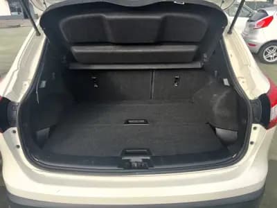 Sell Nissan Qashqai 2015 - 15990 EUR, 132687 km - AUTO.MOTO.pt