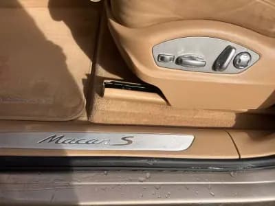 Vendo Porsche Macan 2016 - 42900 EUR, 145000 km - AUTO.MOTO.pt