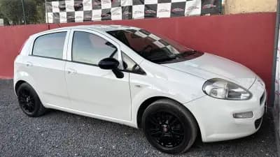 Vendo Fiat Punto Evo 2017 - 7400 EUR, 108000 km - AUTO.MOTO.pt