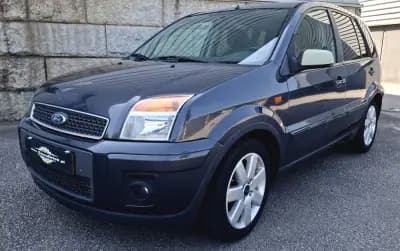 Vendo Ford Fusion 2007 - 5750 EUR, 211000 km - AUTO.MOTO.pt