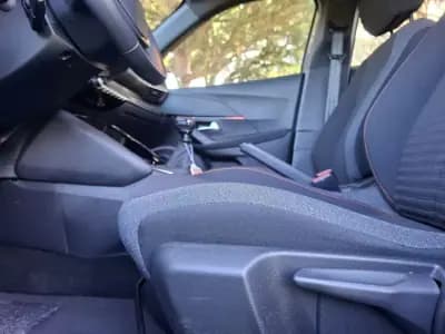 Sell Peugeot 2008 2023 - 19500 EUR, 16000 km - AUTO.MOTO.pt