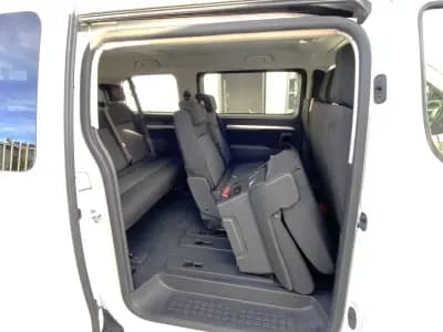 Vendo Peugeot Traveller 2018 - 28990 EUR, 151058 km - AUTO.MOTO.pt