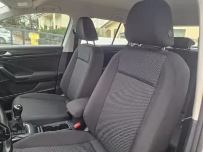 Vendo Volkswagen T-Roc 2019 - 19999 EUR, 115000 km - AUTO.MOTO.pt