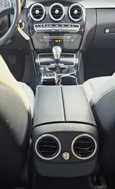 Sell Mercedes-Benz C 180 2015 - 17500 EUR, 240000 km - AUTO.MOTO.pt