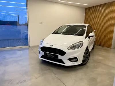 Vendo Ford Fiesta 2018 - 12500 EUR, 146800 km - AUTO.MOTO.pt