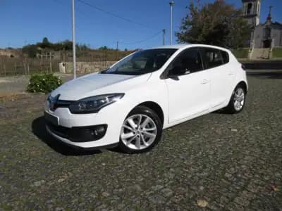 Vendo Renault Mégane 2015 - 8990 EUR, 198000 km - AUTO.MOTO.pt