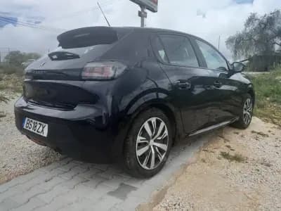 Vendo Peugeot 208 2020 - 13900 EUR, 45000 km - AUTO.MOTO.pt