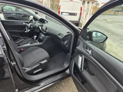 Sell Peugeot 308 SW 2016 - 11900 EUR, 276600 km - AUTO.MOTO.pt