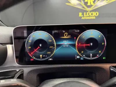 Vendo Mercedes-Benz A 180 2018 - 28000 EUR, 64735 km - AUTO.MOTO.pt