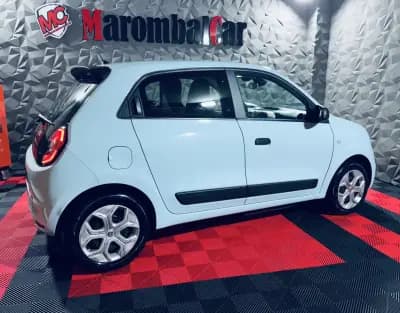 Vendo Renault Twingo 2023 - 16990 EUR, 16461 km - AUTO.MOTO.pt