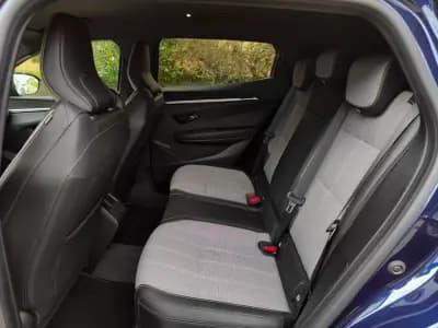 Vendo Renault Mégane E-Tech 2023 - 26500 EUR, 45000 km - AUTO.MOTO.pt