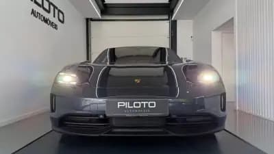 Vendo Porsche Taycan 2024 - 82000 EUR, 38405 km - AUTO.MOTO.pt