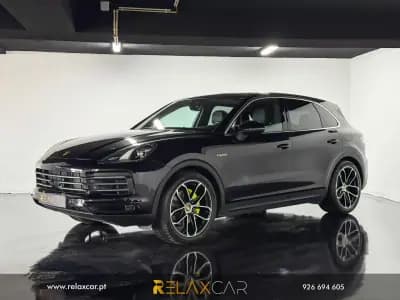 Vendo Porsche Cayenne 2018 - 53990 EUR, 150300 km - AUTO.MOTO.pt