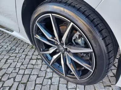 Sell Toyota Corolla 2024 - 34980 EUR, 32465 km - AUTO.MOTO.pt