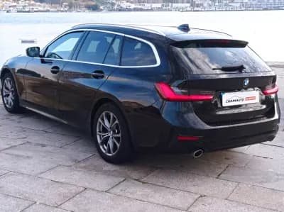 Vendo BMW 318 2020 - 26500 EUR, 166500 km - AUTO.MOTO.pt