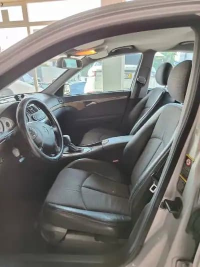 Vendo Mercedes-Benz E 220 2003 - 5500 EUR, 500000 km - AUTO.MOTO.pt
