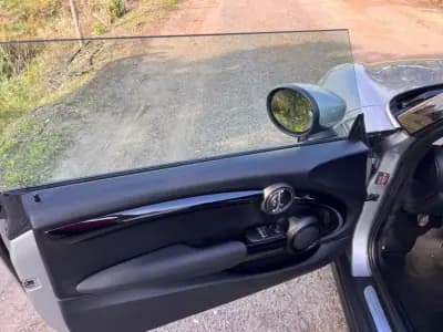 Vendo MINI Cooper 2023 - 23995 EUR, 20000 km - AUTO.MOTO.pt