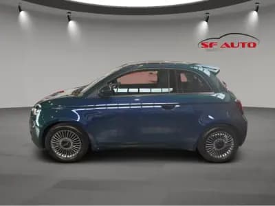 Sell Fiat 500e 2022 - 21490 EUR, 10699 km - AUTO.MOTO.pt