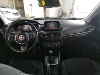 Vendo Fiat Tipo Station Wagon 2021 - 11490 EUR, 139989 km - AUTO.MOTO.pt