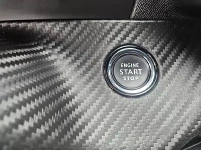 Sell Peugeot 2008 2021 - 19500 EUR, 61150 km - AUTO.MOTO.pt