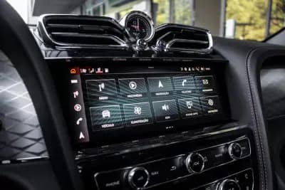 Sell Bentley Bentayga 2022 - 230000 EUR, 70942 km - AUTO.MOTO.pt