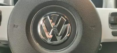 Vendo Volkswagen New Beetle 2011 - 18490 EUR, 163800 km - AUTO.MOTO.pt