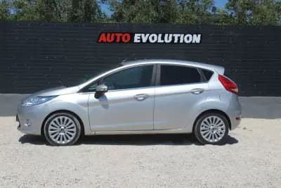 Sell Ford Fiesta 2009 - 5990 EUR, 180000 km - AUTO.MOTO.pt