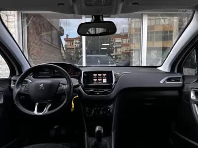 Sell Peugeot 2008 2016 - 9990 EUR, 49000 km - AUTO.MOTO.pt