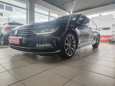 Vendo Volkswagen Passat Variant 2018 - 21990 EUR, 137500 km - AUTO.MOTO.pt