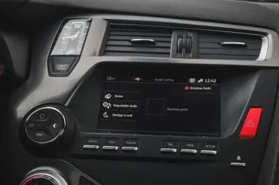 Vendo DS DS5 2018 - 16880 EUR, 136800 km - AUTO.MOTO.pt