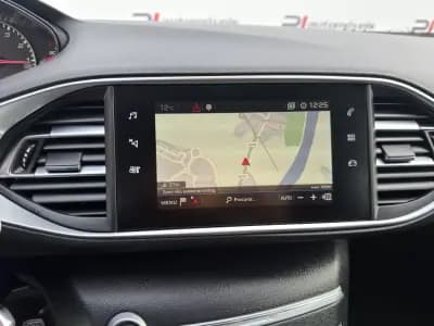 Sell Peugeot 308 2018 - 12990 EUR, 88000 km - AUTO.MOTO.pt