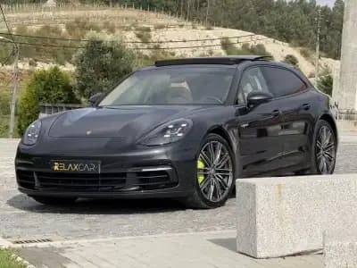 Sell Porsche Panamera Sport Turismo 2018 - 64999 EUR, 128000 km - AUTO.MOTO.pt