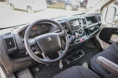 Sell Peugeot Boxer 335 L3H2 BLUEHDI 130 PREMIUM 2019 - 18700 EUR, 208000 km - AUTO.MOTO.pt