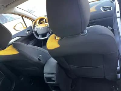 Sell Citroën C4 2017 - 9750 EUR, 83000 km - AUTO.MOTO.pt