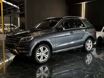 Vendo Mercedes-Benz ML 250 2015 - 27490 EUR, 135500 km - AUTO.MOTO.pt