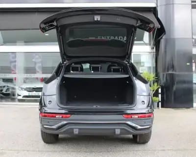 Vendo Audi Q5 Sportback 2022 - 56900 EUR, 63003 km - AUTO.MOTO.pt
