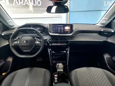 Vendo Peugeot 208 2025 - 23500 EUR, 14659 km - AUTO.MOTO.pt